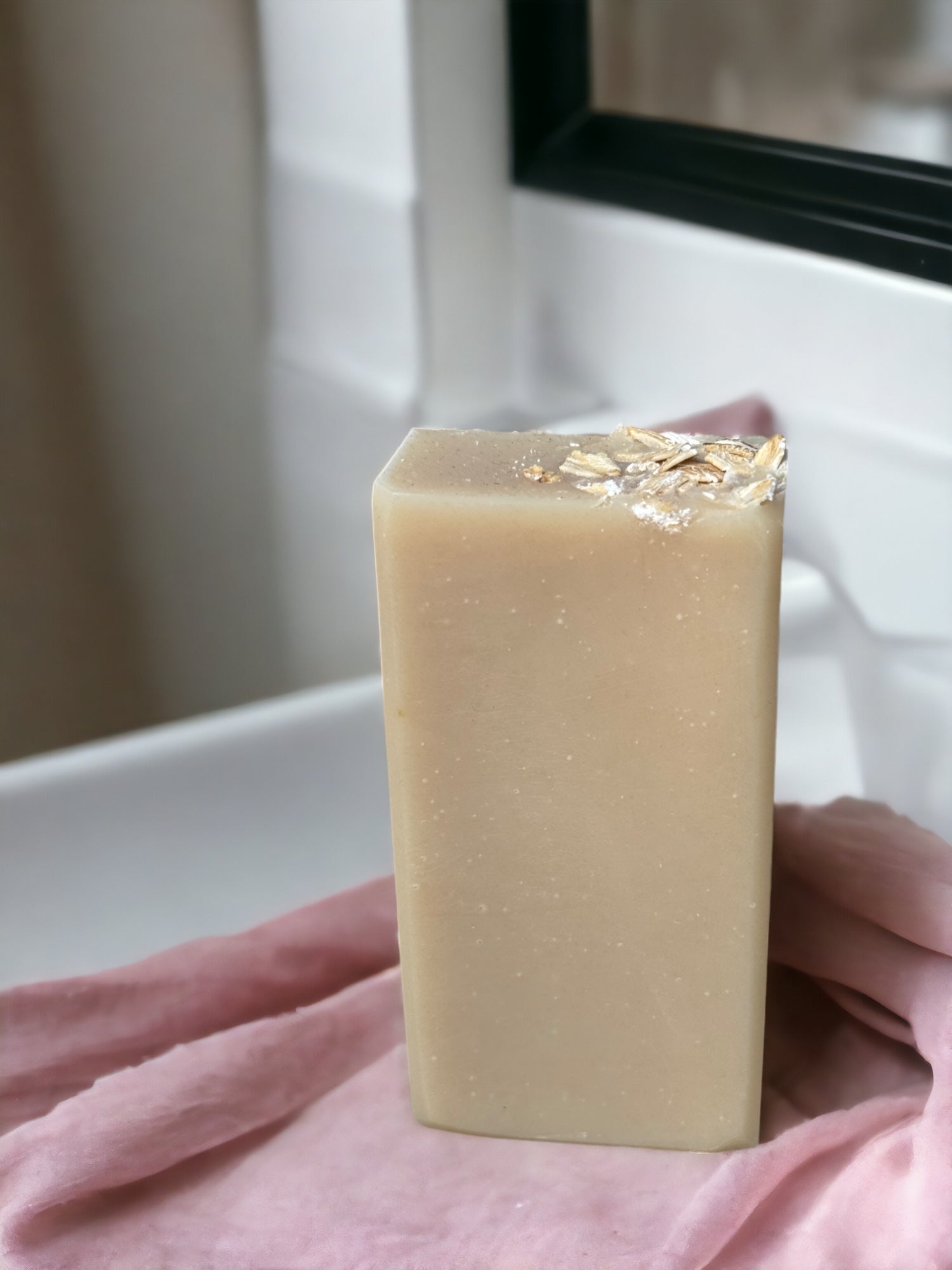 Oatmeal, Milk &amp; Manuka Honey Artisan Soap